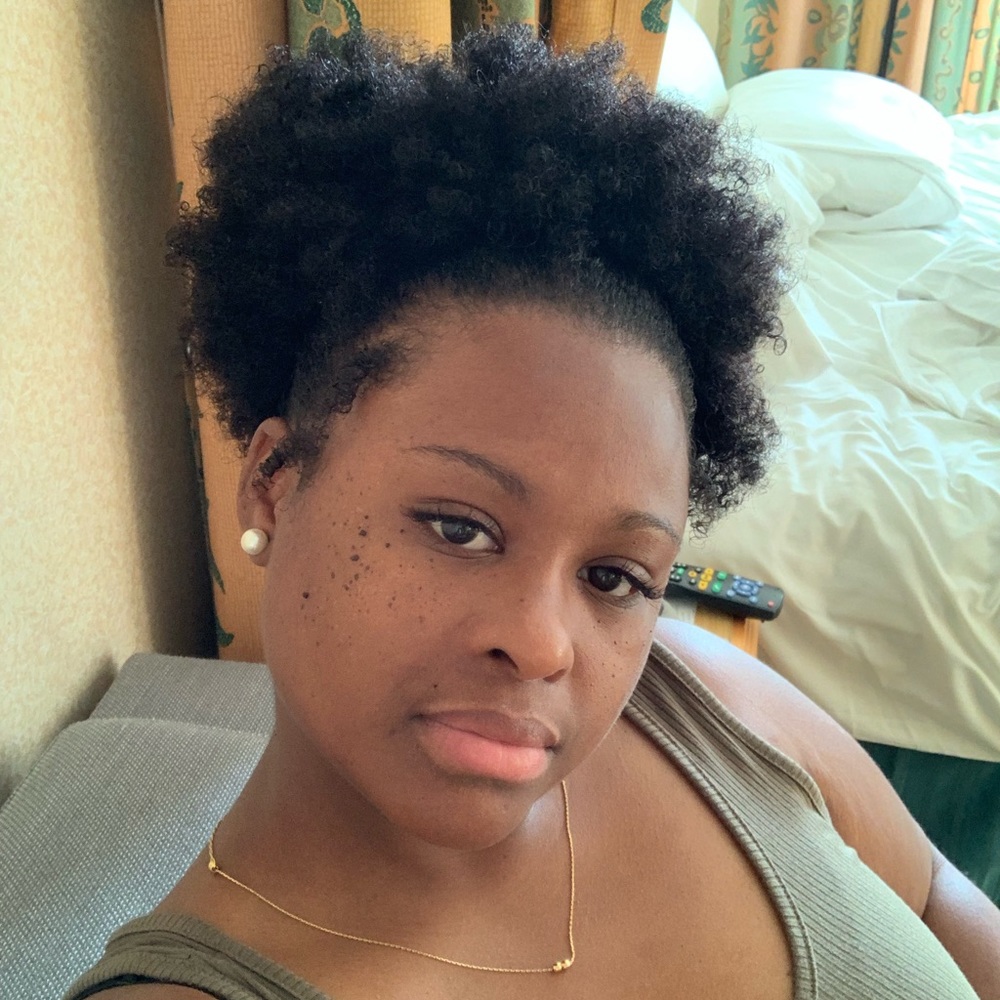 Meet your Posher, Ledera